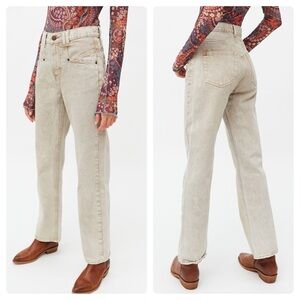 BDG Issa High-Waisted Cowboy
Jean - Beige Denim Size 27